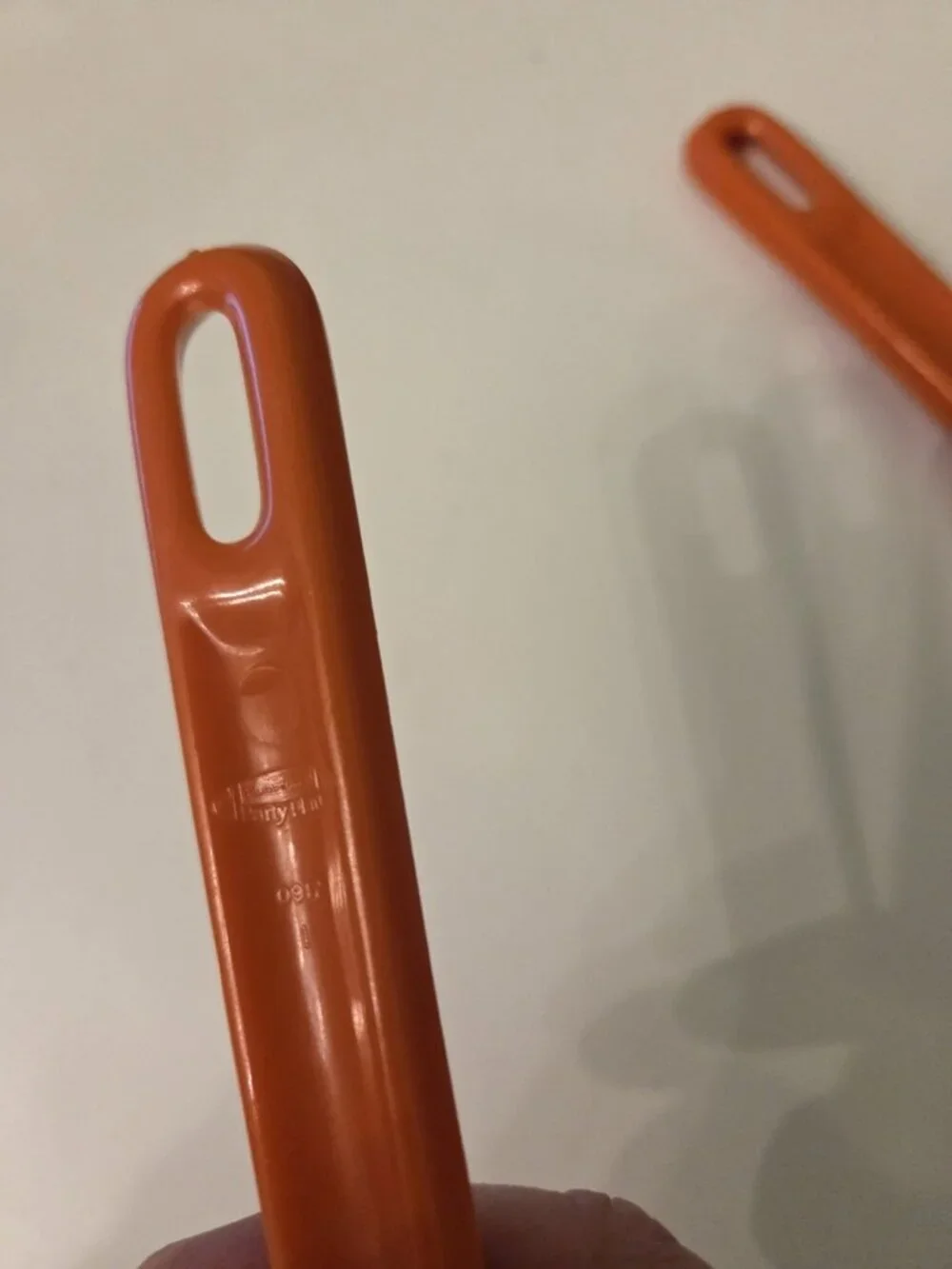 Pair vintage Rubbermaid Retro Orange Kitchen Cooking Soups Serving Slotted Spoon